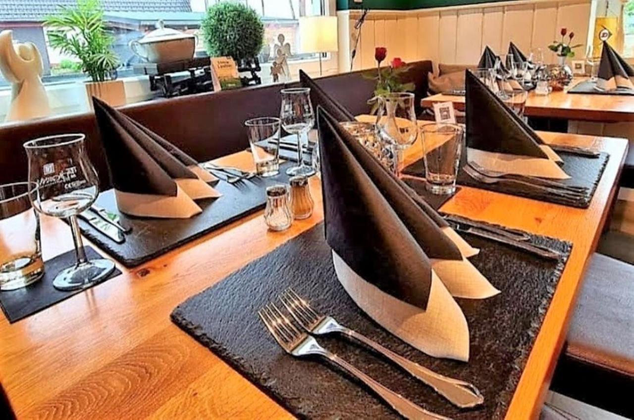 Hotel & Restaurant Huellen Barweiler Zewnętrze zdjęcie