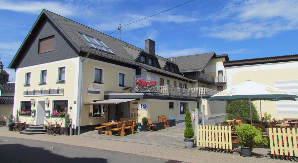 Hotel & Restaurant Huellen Barweiler Zewnętrze zdjęcie