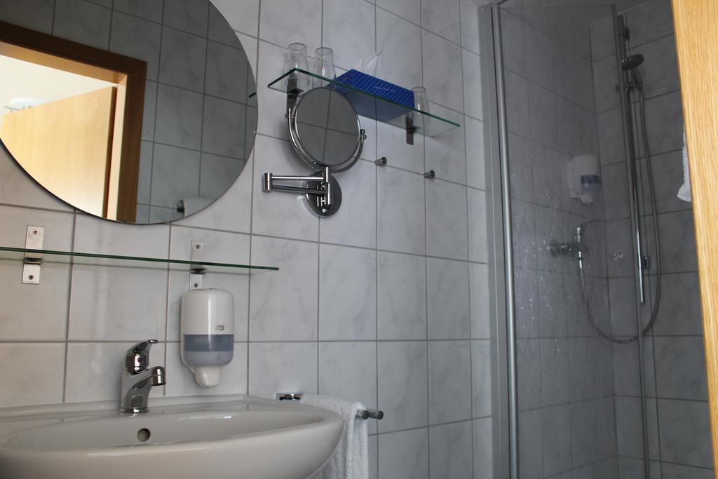 Hotel & Restaurant Huellen Barweiler Zewnętrze zdjęcie