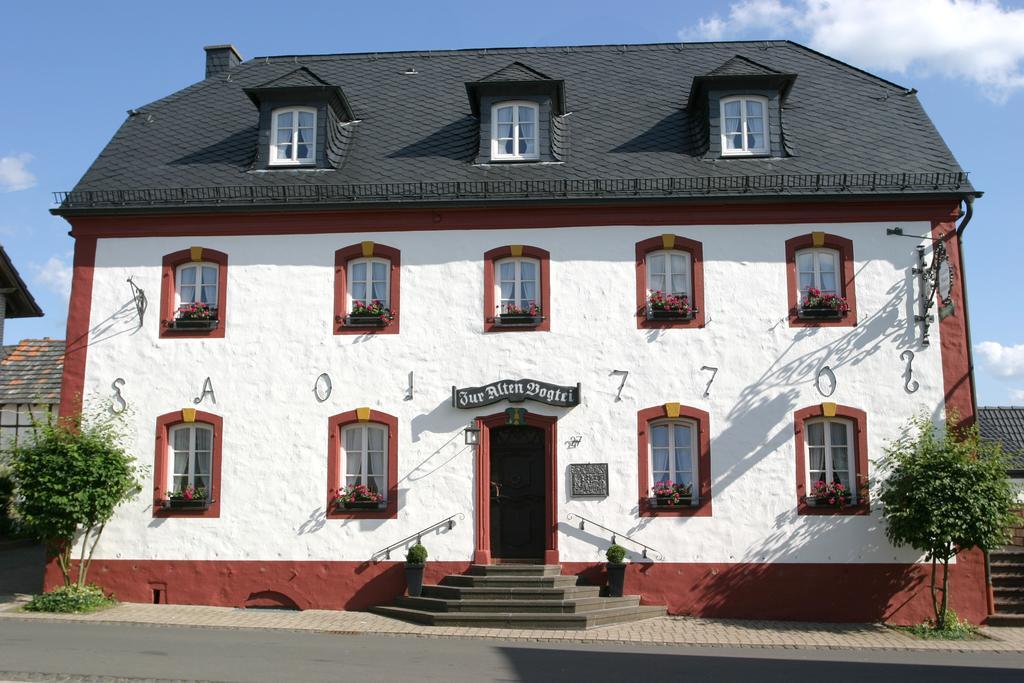 Hotel & Restaurant Huellen Barweiler Zewnętrze zdjęcie