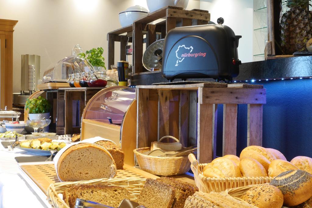 Hotel & Restaurant Huellen Barweiler Zewnętrze zdjęcie